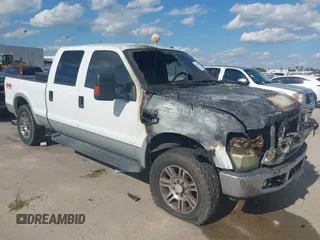 2008 Ford F-250 XL z VIN 1FTSW21R98EA40205, wystawiony jako IAAI lot #42244164 z przebiegiem Nie podano mil oraz . Historia ofert i sprzedaży dostępna na DreamBid. Obrazek 1.