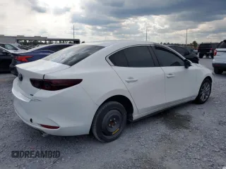 2020 Mazda 3 with VIN 3MZBPABLXLM133686, listed as a Copart auction lot 62118765 with 27,709 mi miles and Non repairable. Bid and sale history available at DreamBid. Image 3.