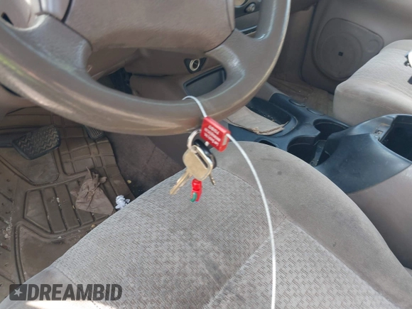 2004 Toyota Tundra SR5 with VIN 5TBET34144S447959, listed as a IAAI auction lot 41752378 with 301,993 mi miles and . Bid and sale history available at DreamBid. Image 11.