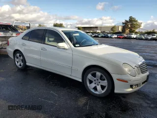 2007 Mercedes-Benz E 550 with VIN WDBUF90X77X212587, listed as a Copart auction lot 79753664 with 111,768 mi miles and Salvage Title. Bid and sale history available at carsss.com. Image 4.