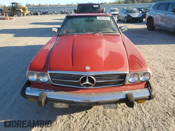 1979 Mercedes-Benz SL with VIN 10704412056368, listed as a Copart auction lot 76624824 with 51,488 mi miles and Clean title. Bid and sale history available at DreamBid. Image 5.