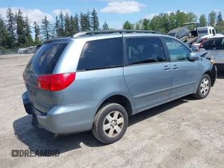 2010 Toyota Sienna XLE with VIN 5TDYK4CC0AS299238, listed as a IAAI auction lot 42168312 with 161,950 mi miles and . Bid and sale history available at carsss.com. Image 4.