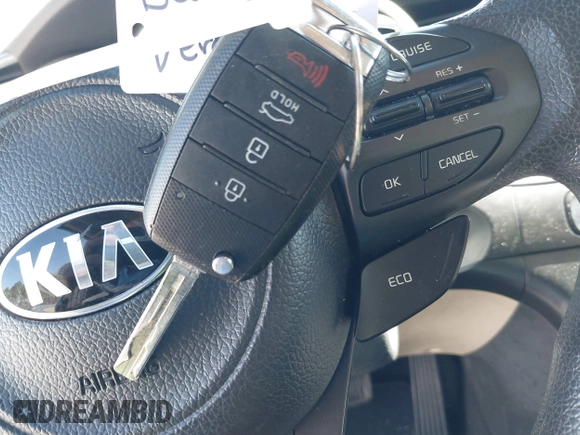 2015 Kia Optima LX with VIN 5XXGM4A70FG470686, listed as a IAAI auction lot 41828763 with 133,547 mi miles. Bid and sale history available at carsss.com. Image 11.