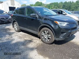 2017 Toyota RAV4 LE z VIN 2T3BFREV5HW651308, wystawiony jako IAAI lot #42701783 z przebiegiem 112 829 mil mil oraz . Historia ofert i sprzedaży dostępna na DreamBid. Obrazek 1.