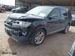 2017 Ford Explorer XLT with VIN 1FM5K8D89HGD87726, listed as a IAAI auction lot 41705174 with 95,799 mi miles. Bid and sale history available at carsss.com. Image 17.