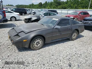 1986 Nissan 300ZX z VIN JN1HZ14S6GX157451, wystawiony jako Copart lot #63109364 z przebiegiem Nie podano mil oraz Nie do naprawy • Non repairable. Historia ofert i sprzedaży dostępna na DreamBid. Obrazek 1.