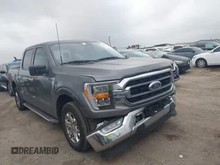 2023 Ford F-150 XL z VIN 1FTEW1CP4PKE40479, wystawiony jako IAAI lot #41954181 z przebiegiem 25 071 mil mil oraz . Historia ofert i sprzedaży dostępna na DreamBid. Obrazek 13.