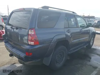 2005 Toyota 4Runner SR5 with VIN JTEZU14R958028894, listed as a IAAI auction lot 41680999 with 215,110 mi miles. Bid and sale history available at carsss.com. Image 4.