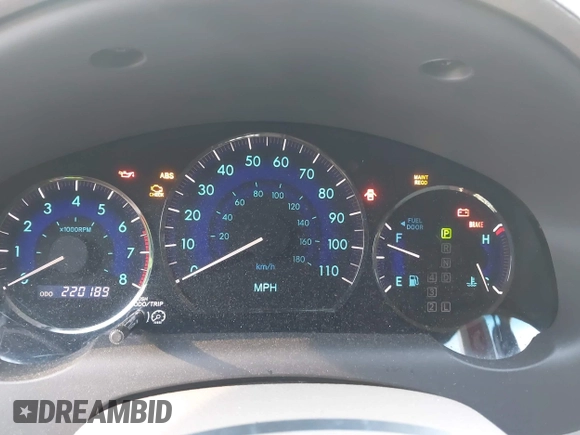 2007 Toyota Sienna XLE with VIN 5TDZK22C97S062721, listed as a IAAI auction lot 41900786 with 220,189 mi miles. Bid and sale history available at carsss.com. Image 7.
