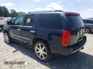 2008 Cadillac Escalade z VIN 1GYEC63858R207681, wystawiony jako Copart lot #60564815 z przebiegiem 98 240 mil mil oraz Czysty tytuł • Clean title. Historia ofert i sprzedaży dostępna na DreamBid. Obrazek 2.