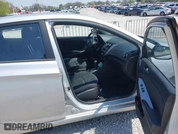 2016 Hyundai Accent SE with VIN KMHCT5AE5GU265720, listed as a IAAI auction lot 41985018 with 158,842 mi miles. Bid and sale history available at carsss.com. Image 5.