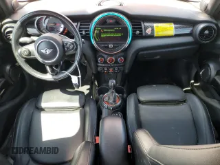 2016 MINI Hardtop 4 Door S z VIN WMWXU3C5XG2B62714, wystawiony jako Copart lot #50371305 z przebiegiem 116 840 mil mil oraz Szkoda całkowita • Salvage title. Historia ofert i sprzedaży dostępna na DreamBid. Obrazek 8.