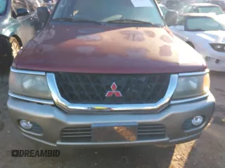 2000 Mitsubishi Montero Sport LS with VIN JA4LS31H5YP036261, listed as a IAAI auction lot 41303180 with 230,630 mi miles. Bid and sale history available at carsss.com. Image 6.