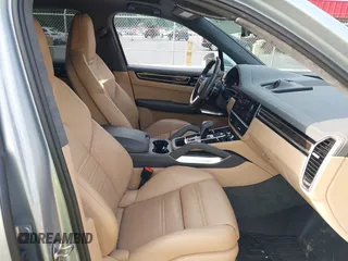 2021 Porsche Cayenne Turbo с VIN WP1AF2AY3MDA36233, выставлен на аукционе IAAI как лот 42624234 с пробегом 41 539 миль миль и . История ставок и продаж доступна на DreamBid. Изображение 5.