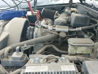 2000 Chevrolet Tahoe Limited with VIN 1GNEC13R2YR190203, listed as a IAAI auction lot 41994242 with 178,513 mi miles and . Bid and sale history available at DreamBid. Image 12.