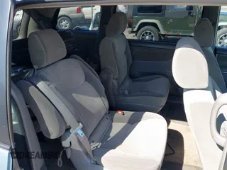 2009 Toyota Sienna CE with VIN 5TDZK23C29S275687, listed as a IAAI auction lot 42142599 with 140,729 mi miles. Bid and sale history available at carsss.com. Image 8.