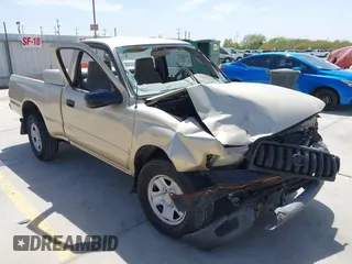 2002 Toyota Tacoma with VIN 5TENL42N62Z085135, listed as a IAAI auction lot 41831720 with 260,214 mi miles. Bid and sale history available at carsss.com. Image 1.
