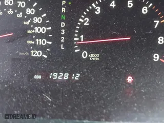 2001 Mitsubishi Diamante LS with VIN 6MMAP67P21T009410, listed as a IAAI auction lot 41804325 with 192,812 mi miles. Bid and sale history available at carsss.com. Image 7.