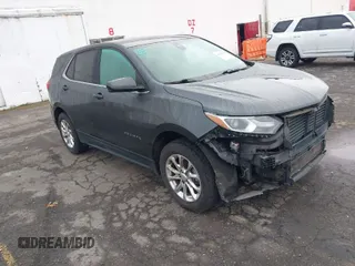 2020 Chevrolet Equinox LT with VIN 2GNAXUEV7L6217141, listed as a IAAI auction lot 41707591 with 132,784 mi miles. Bid and sale history available at carsss.com. Image 1.