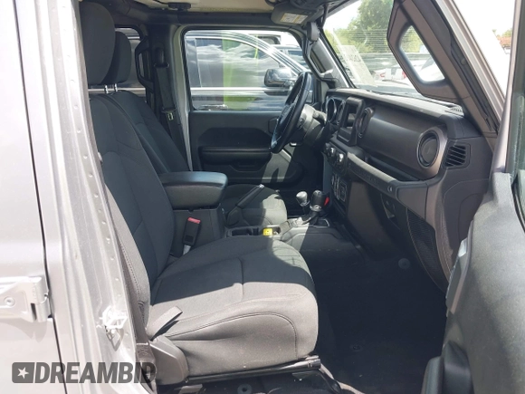 2021 Jeep Wrangler Unlimited Freedom z VIN 1C4HJXDN2MW544730, wystawiony jako IAAI lot #42624402 z przebiegiem 60 993 mil mil oraz . Historia ofert i sprzedaży dostępna na DreamBid. Obrazek 5.