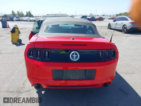 2014 Ford Mustang V6 with VIN 1ZVBP8EM7E5316940, listed as a IAAI auction lot 42555358 with Not provided miles and . Bid and sale history available at DreamBid. Image 17.