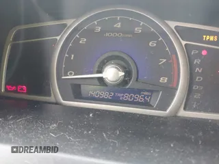 2008 Honda Civic LX z VIN 2HGFA16578H508975, wystawiony jako IAAI lot #42281442 z przebiegiem 140 982 mil mil oraz . Historia ofert i sprzedaży dostępna na DreamBid. Obrazek 7.