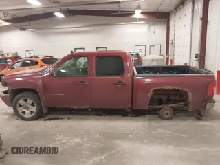 2007 Chevrolet Silverado 1500 Work Truck with VIN 2GCEC13J371682782, listed as a IAAI auction lot 41879223 with 178,792 mi miles and . Bid and sale history available at DreamBid. Image 14.