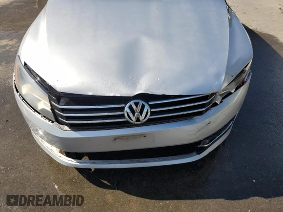 2015 Volkswagen Passat Limited Edition Edition z VIN 1VWAT7A32FC044082, wystawiony jako Copart lot #57514255 z przebiegiem 399 548 mil mil oraz Szkoda całkowita • Salvage title. Historia ofert i sprzedaży dostępna na DreamBid. Obrazek 11.