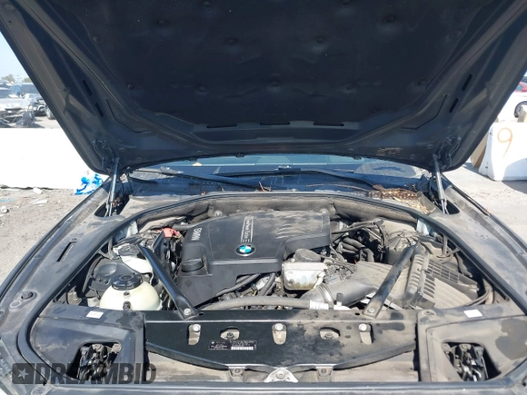 2013 BMW 5 Series 528i xDrive with VIN WBAXH5C50DDW14232, listed as a IAAI auction lot 42551529 with 101,342 mi miles and . Bid and sale history available at DreamBid. Image 10.