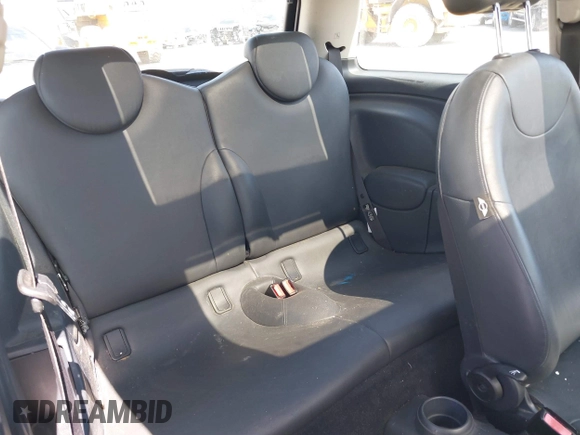 2003 MINI Hardtop with VIN WMWRC33473TC47288, listed as a IAAI auction lot 41881197 with 115,859 mi miles and . Bid and sale history available at DreamBid. Image 8.