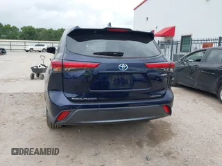 2020 Toyota Highlander Hybrid Limited with VIN 5TDYARAH3LS002884, listed as a IAAI auction lot 42457742 with 37,375 mi miles and . Bid and sale history available at DreamBid. Image 16.