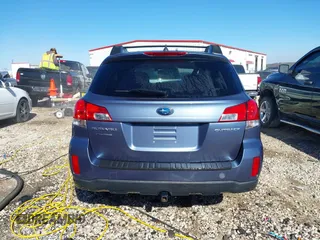 2014 Subaru Outback 2.5i Limited with VIN 4S4BRCNC3E3238624, listed as a IAAI auction lot 41692100 with 128,759 mi miles. Bid and sale history available at carsss.com. Image 17.