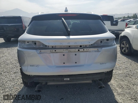 2017 Lincoln MKC Premiere z VIN 5LMCJ1C95HUL11303, wystawiony jako Copart lot #58263945 z przebiegiem 82 628 mil mil oraz Szkoda całkowita • Salvage title. Historia ofert i sprzedaży dostępna na DreamBid. Obrazek 6.