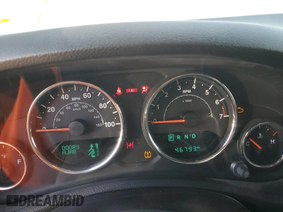 2017 Jeep Wrangler Unlimited Sahara z VIN 1C4BJWEG3HL674913, wystawiony jako Copart lot #73943574 z przebiegiem 46 793 mil mil oraz Szkoda całkowita • Salvage title. Historia ofert i sprzedaży dostępna na DreamBid. Obrazek 9.
