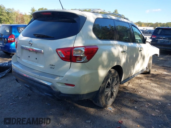 2017 Nissan Pathfinder SV with VIN 5N1DR2MM6HC696479, listed as a IAAI auction lot 41340074 with 117,754 mi miles. Bid and sale history available at carsss.com. Image 4.