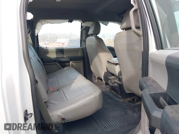 2019 Ford F-350 with VIN 1FD7W3B65KED43890, listed as a IAAI auction lot 41379733 with 130,113 mi miles and . Bid and sale history available at DreamBid. Image 8.