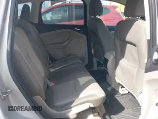 2016 Ford Escape SE with VIN 1FMCU9GXXGUB10447, listed as a IAAI auction lot 41879610 with 137,913 mi miles. Bid and sale history available at carsss.com. Image 8.