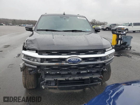2024 Ford Expedition Max Limited with VIN 1FMJK2A88REA24346, listed as a Copart auction lot 52884835 with 33,202 mi miles and Clean title. Bid and sale history available at DreamBid. Image 5.
