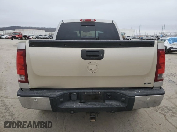 2007 GMC Sierra 1500 SLE1 z VIN 2GTEC13J571514500, wystawiony jako Copart lot #44444455 z przebiegiem 191 090 mil mil oraz Szkoda całkowita • Salvage title. Historia ofert i sprzedaży dostępna na DreamBid. Obrazek 6.