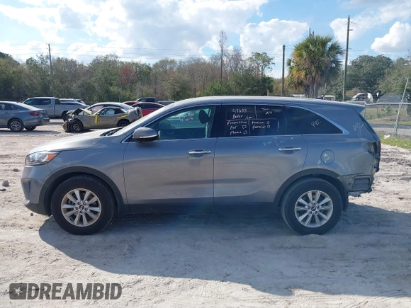 2020 Kia Sorento LX with VIN 5XYPG4A35LG699327, listed as a IAAI auction lot 41526707 with 94,517 mi miles. Bid and sale history available at carsss.com. Image 14.