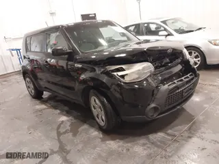 2015 Kia Soul with VIN KNDJN2A2XF7117795, listed as a IAAI auction lot 41977970 with 139,025 mi miles. Bid and sale history available at carsss.com. Image 1.