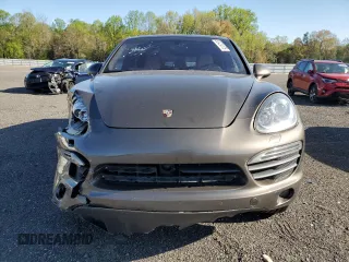 2012 Porsche Cayenne S z VIN WP1AB2A29CLA43084, wystawiony jako Copart lot #53424175 z przebiegiem Nie podano mil oraz Szkody całkowita. Historia ofert i sprzedaży dostępna na DreamBid. Obrazek 5.