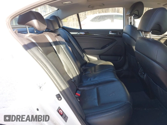2014 Kia Cadenza Premium with VIN KNALN4D73E5139043, listed as a IAAI auction lot 41395272 with 142,255 mi miles. Bid and sale history available at carsss.com. Image 8.