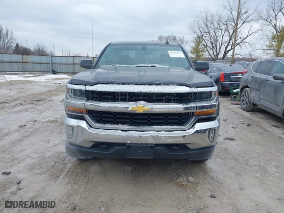 2018 Chevrolet Silverado 1500 LT with VIN 1GCVKREC3JZ323740, listed as a IAAI auction lot 41636517 with 198,422 mi miles. Bid and sale history available at carsss.com. Image 12.