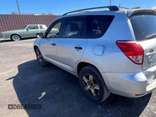 2006 Toyota RAV4 with VIN JTMBD33V165036541, listed as a IAAI auction lot 41918053 with 137,865 mi miles. Bid and sale history available at carsss.com. Image 3.