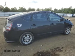 2005 Toyota Prius with VIN JTDKB20U353118938, listed as a Copart auction lot 68510644 with 0 mi miles and Salvage Title. Bid and sale history available at carsss.com. Image 3.