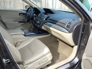 2017 Acura RDX w/Advance Pkg with VIN 5J8TB4H72HL029625, listed as a IAAI auction lot 41719080 with 257,966 mi miles. Bid and sale history available at carsss.com. Image 5.