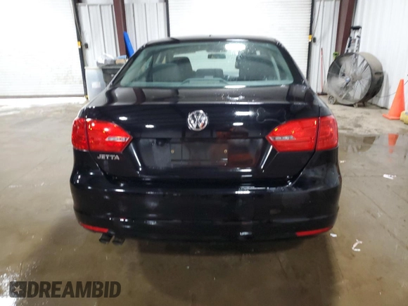 2013 Volkswagen Jetta S z VIN 3VW2K7AJ6DM228555, wystawiony jako Copart lot #61223345 z przebiegiem 62 526 mil mil oraz Szkoda całkowita • Salvage title. Historia ofert i sprzedaży dostępna na DreamBid. Obrazek 6.