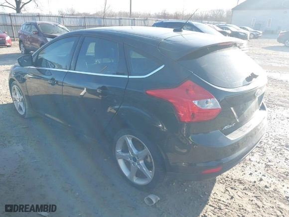 2012 Ford Focus Titanium with VIN 1FAHP3N21CL354550, listed as a IAAI auction lot 41815693 with NaN miles. Bid and sale history available at carsss.com. Image 3.