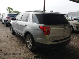 2018 Ford Explorer XLT с VIN 1FM5K7D83JGC26840, выставлен на аукционе IAAI как лот 42248170 с пробегом 128 599 миль миль и . История ставок и продаж доступна на DreamBid. Изображение 3.